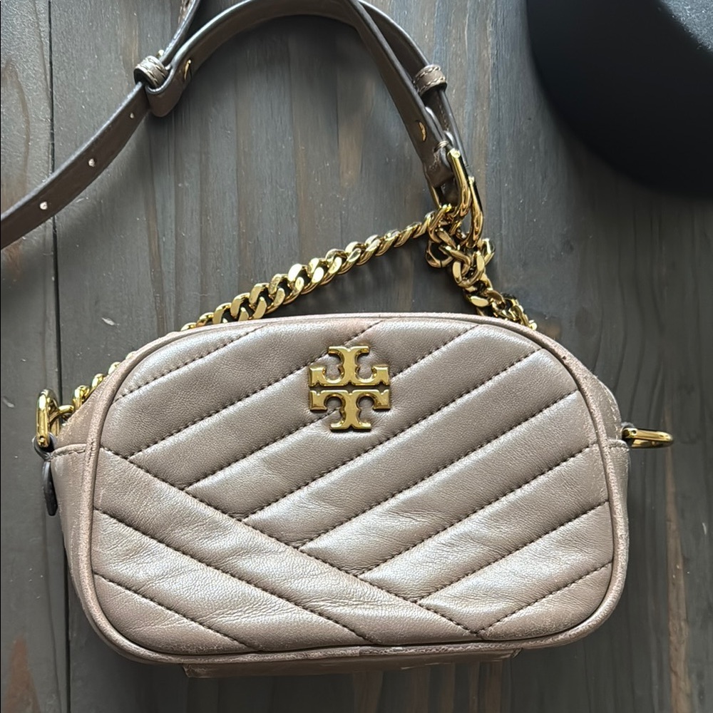 Tory Burch small ‘Kira’ chevron camera bag